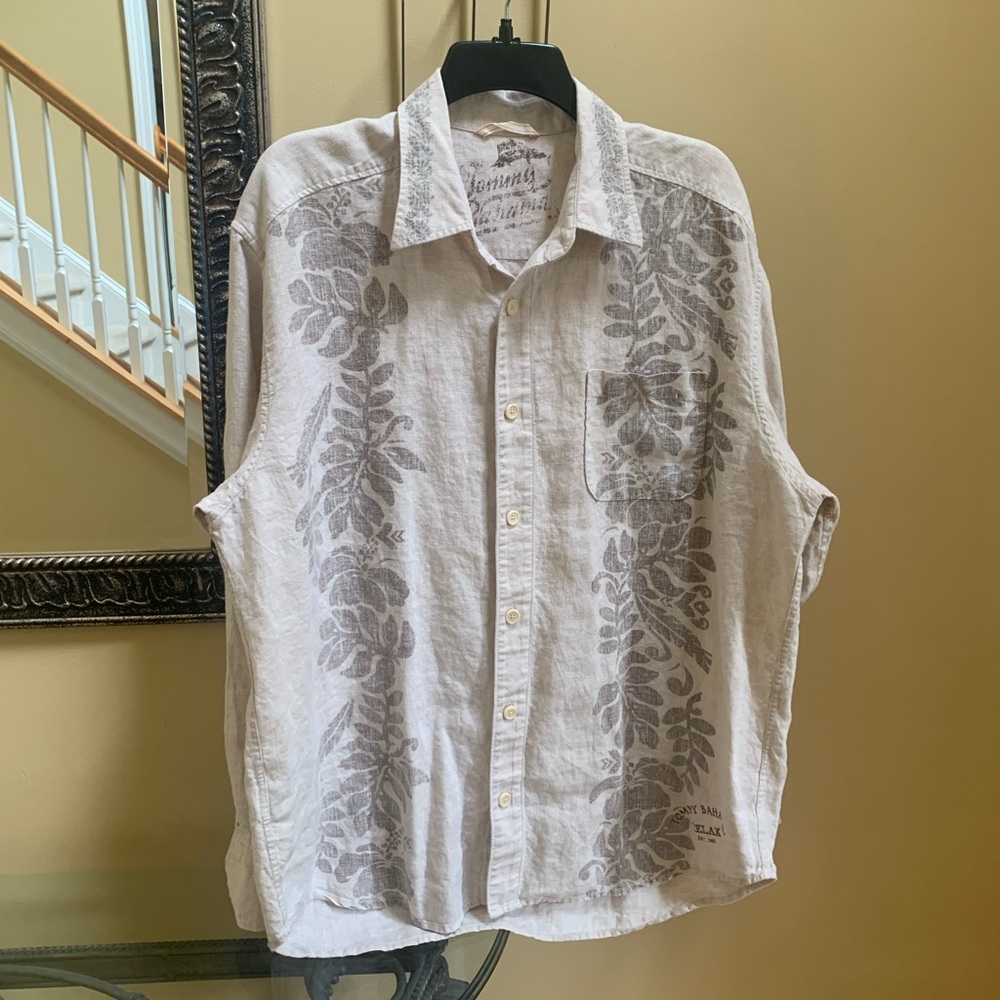 Tommy Bahama Mens Large Relax fit 100% Beige Linen Shirt w Grey Palm Leaves.